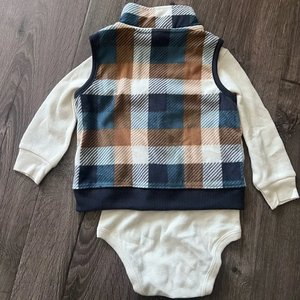 Carter’s Baby 2 piece Top size 18 months